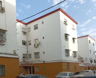 Exterior view of Flat for sale in  Sevilla Capital