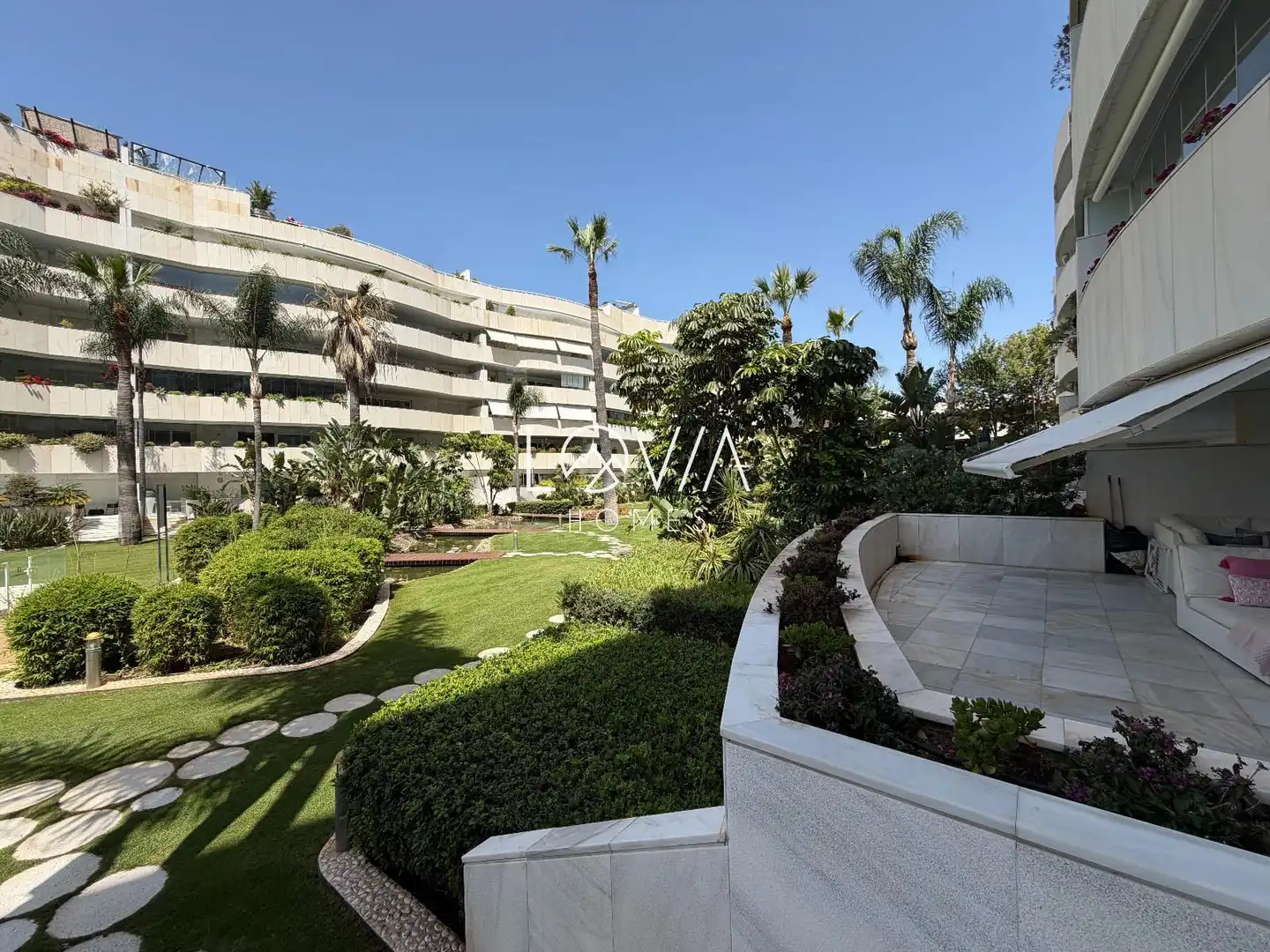 Jardí de Pis en venda en Marbella amb Terrassa, Traster i Piscina