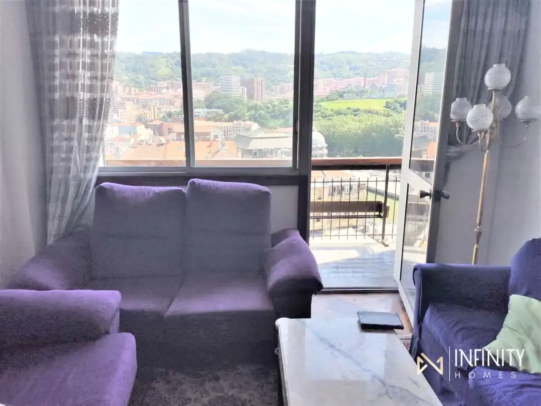 Sala de estar de Piso de alquiler en Bilbao  con Calefacción y Terraza