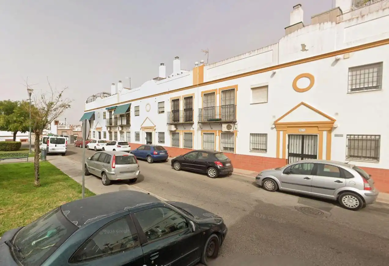 Vista exterior de Pis en venda en Alcalá de Guadaira amb Aire condicionat, Terrassa i Balcó