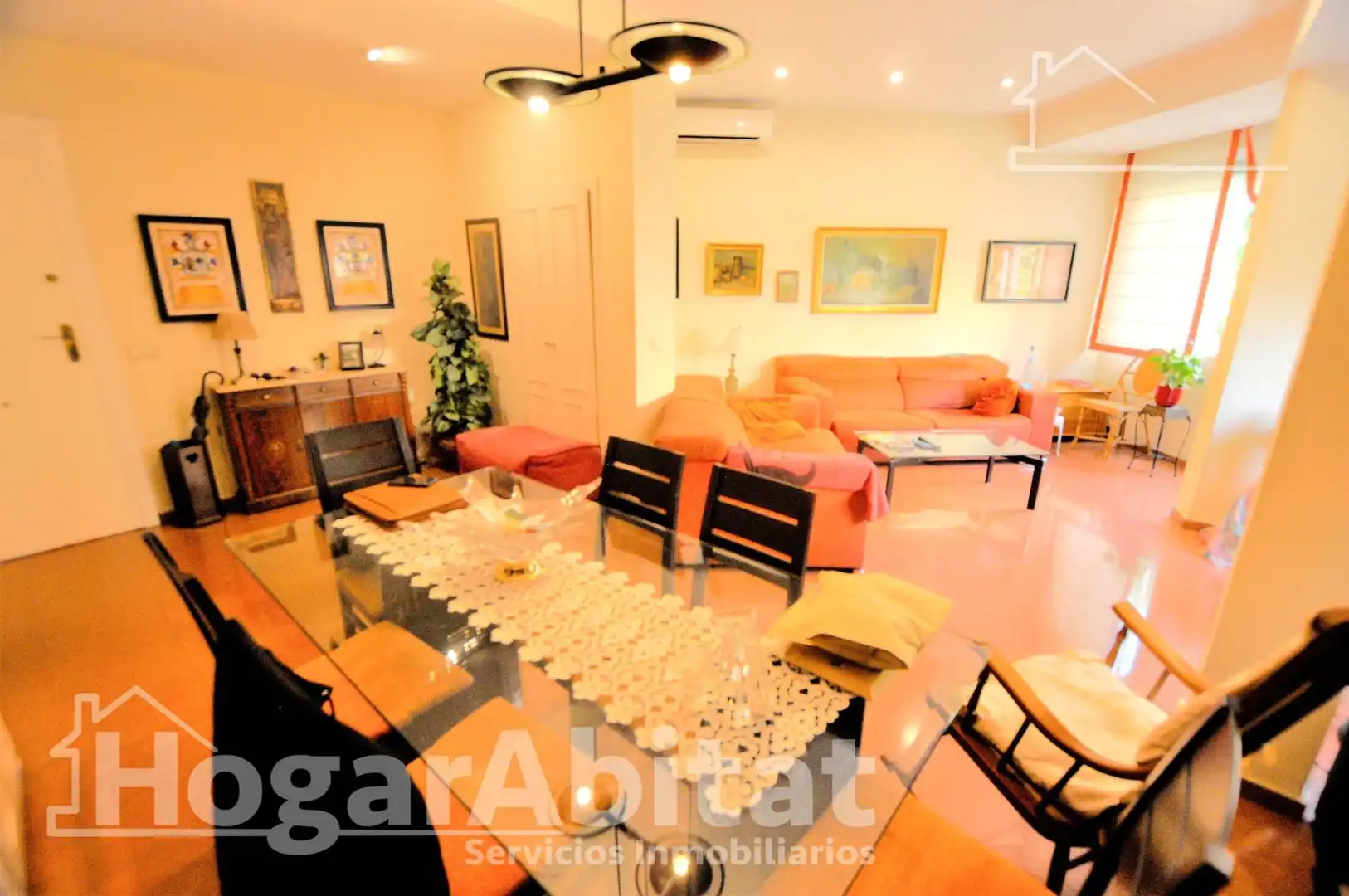 Living room of Flat for sale in Valencia  with Air Conditioner and Heating