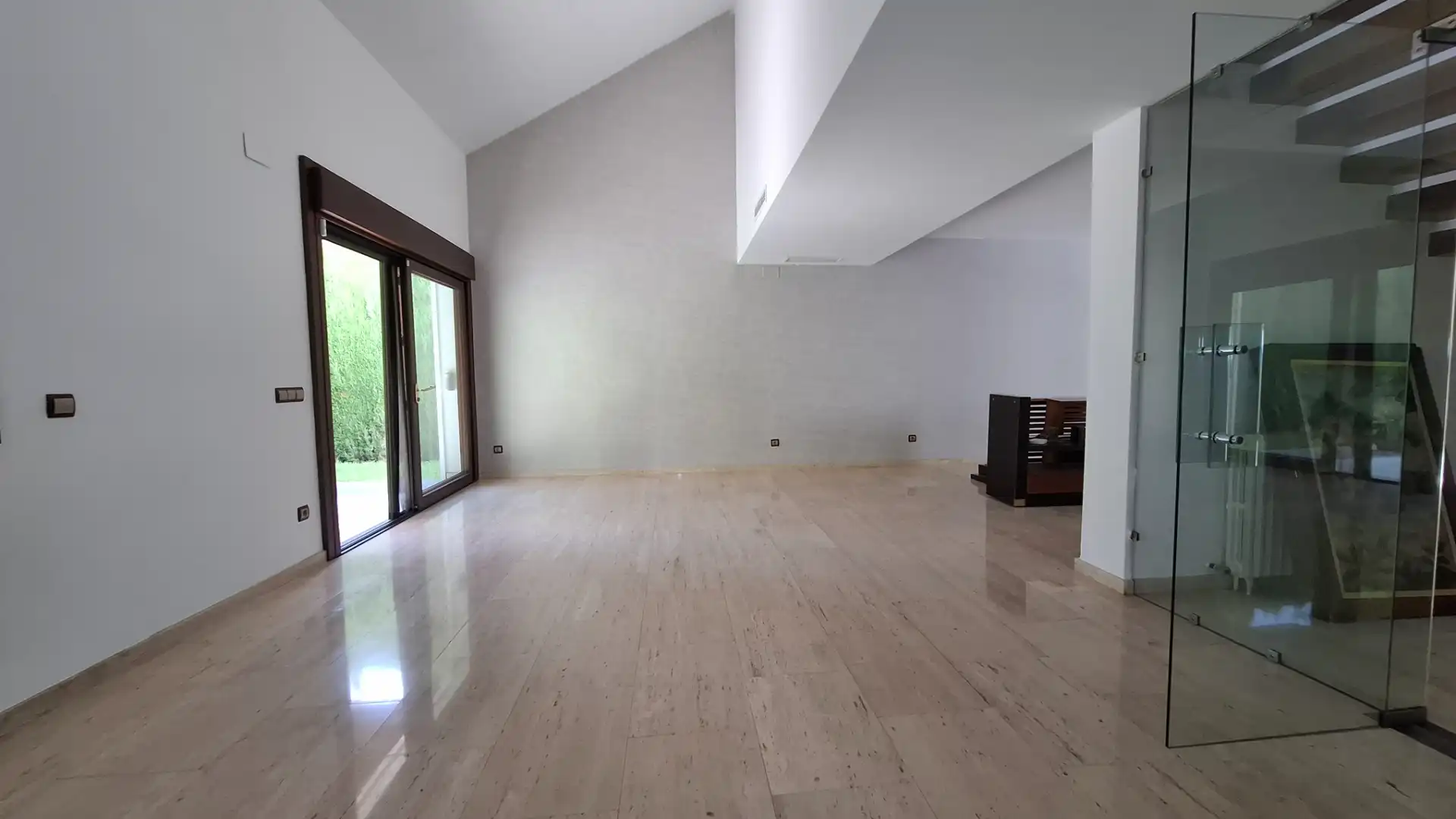 Sala d'estar de Casa o xalet de lloguer en Córdoba amb Aire condicionat, Calefacció i Jardí privat