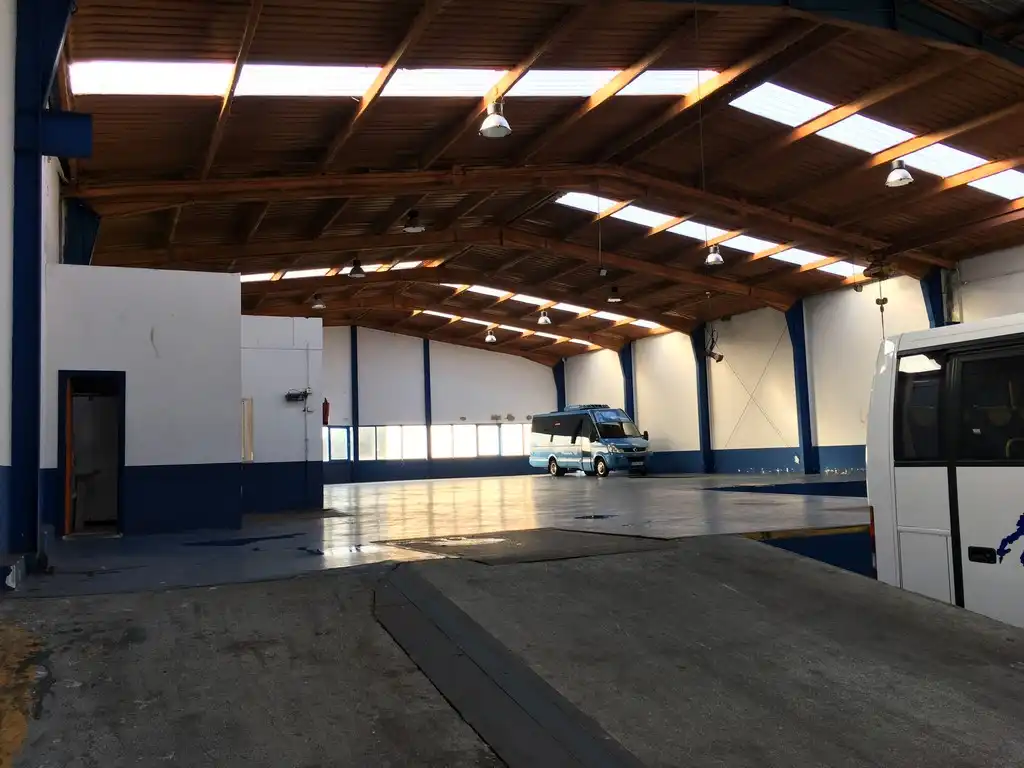Industriegebäude zur Miete in Rúa dos Carpinteiros-Ceao 154, imagen 4