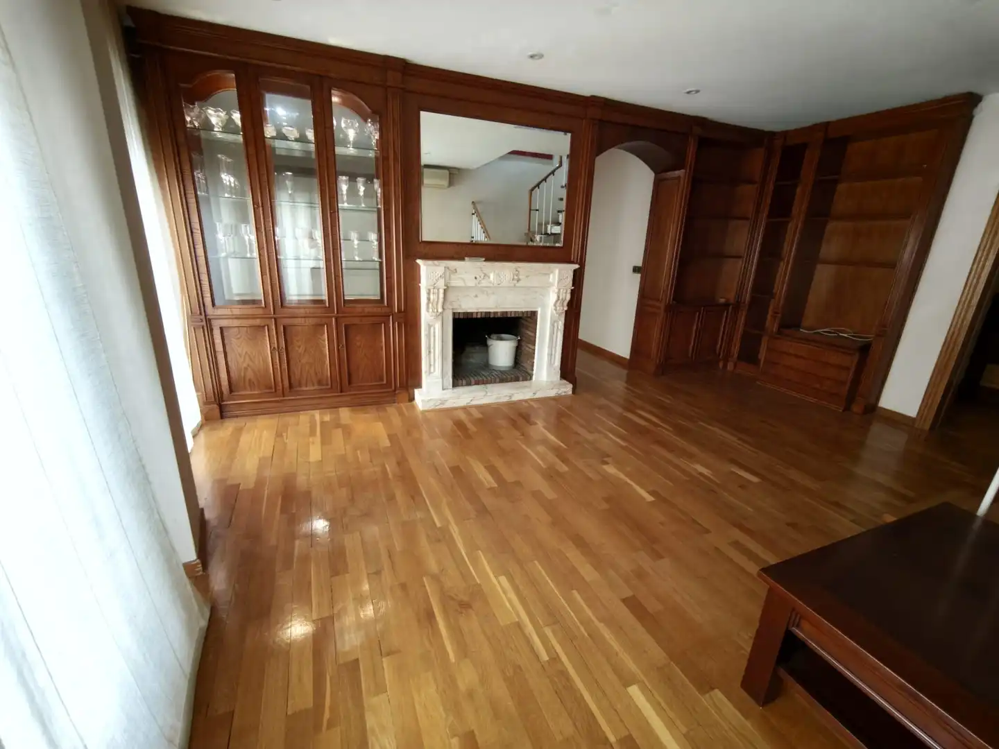 Sala d'estar de Dúplex en venda en Albacete amb Calefacció, Parquet i Jacuzzi