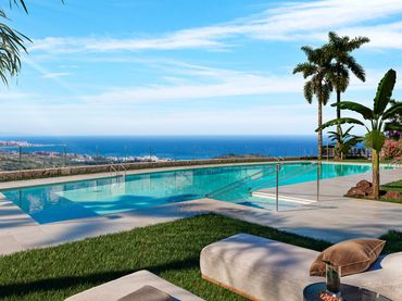 Bajo con piscina en venta en Casares Golf - Casares del Sol