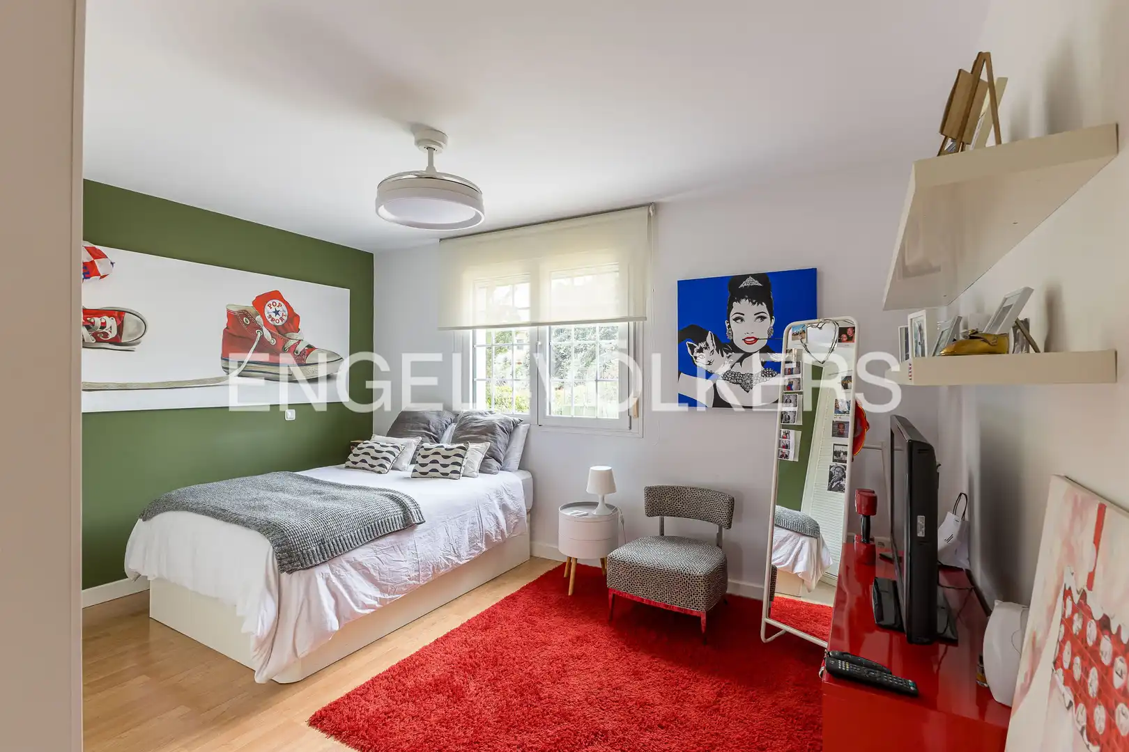 Habitación de Casa o chalet en venta en Boadilla del Monte con Aire acondicionado, Calefacción y Jardín privado