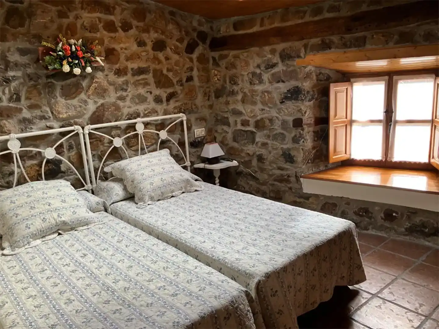 Schlafzimmer von Wohnung zur Miete in Teverga mit Möbliert und Balkon