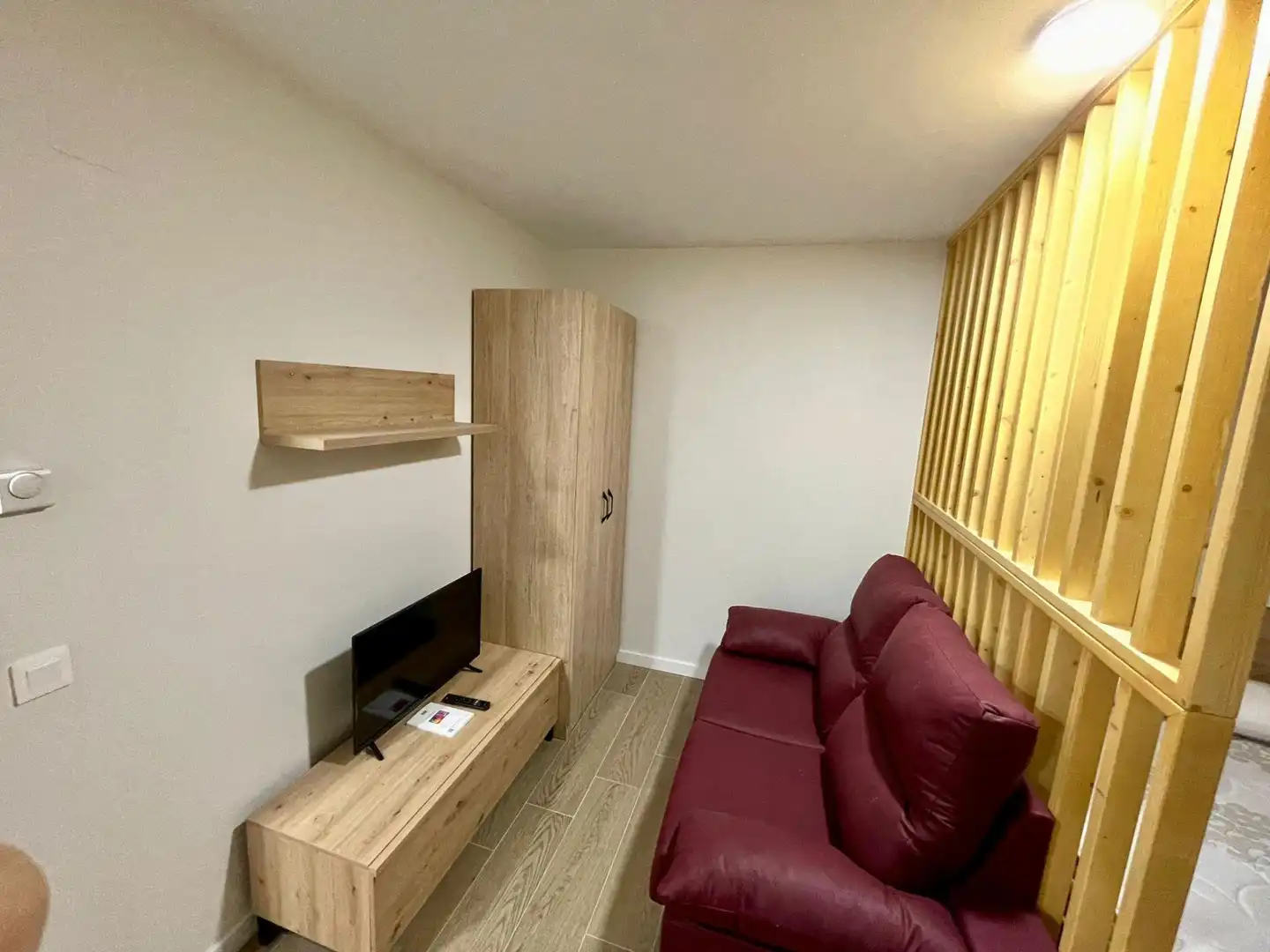 Study for rent in Calle Canonigo San Martin , San Pablo y Santa Marina
