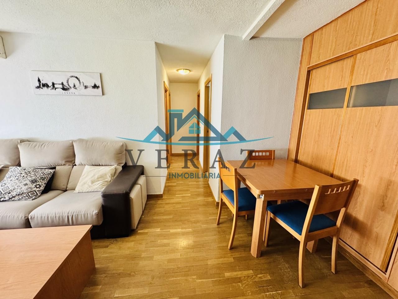 Sala d'estar de Pis en venda en Talavera de la Reina amb Aire condicionat, Calefacció i Parquet