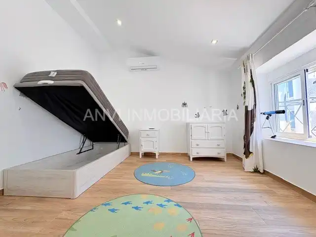Schlafzimmer von Haus oder Chalet zum Verkauf in Benaguasil mit Klimaanlage und Terrasse