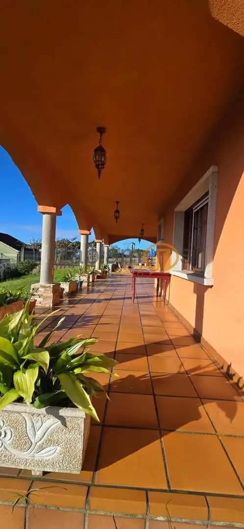 Terrassa de Casa o xalet en venda en Vilagarcía de Arousa amb Calefacció, Jardí privat i Terrassa