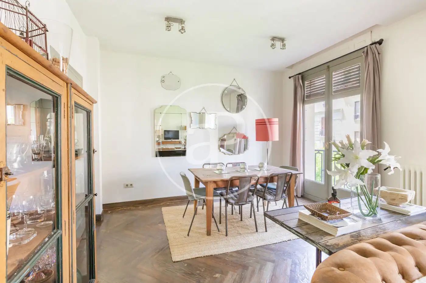 Flat for rent in C. de Moreto, Jerónimos