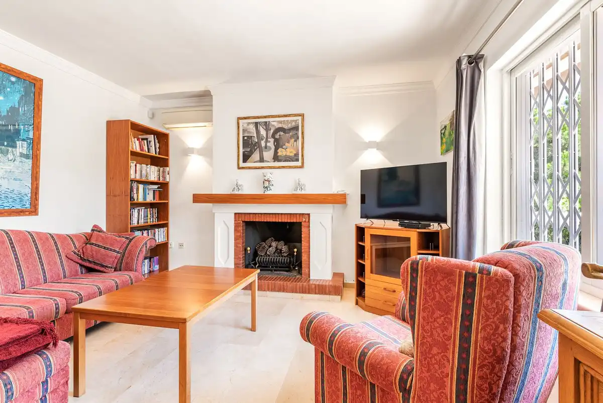 Sala de estar de Casa o chalet en venta en Mijas con Aire acondicionado, Calefacción y Jardín privado