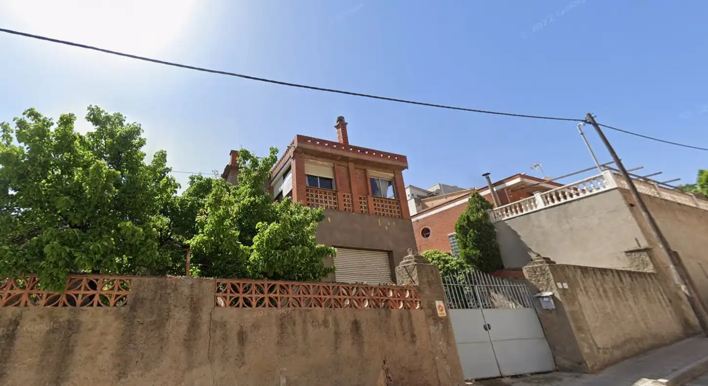 Exterior view of Houses for sale in Sant Vicenç Dels Horts  with Private garden
