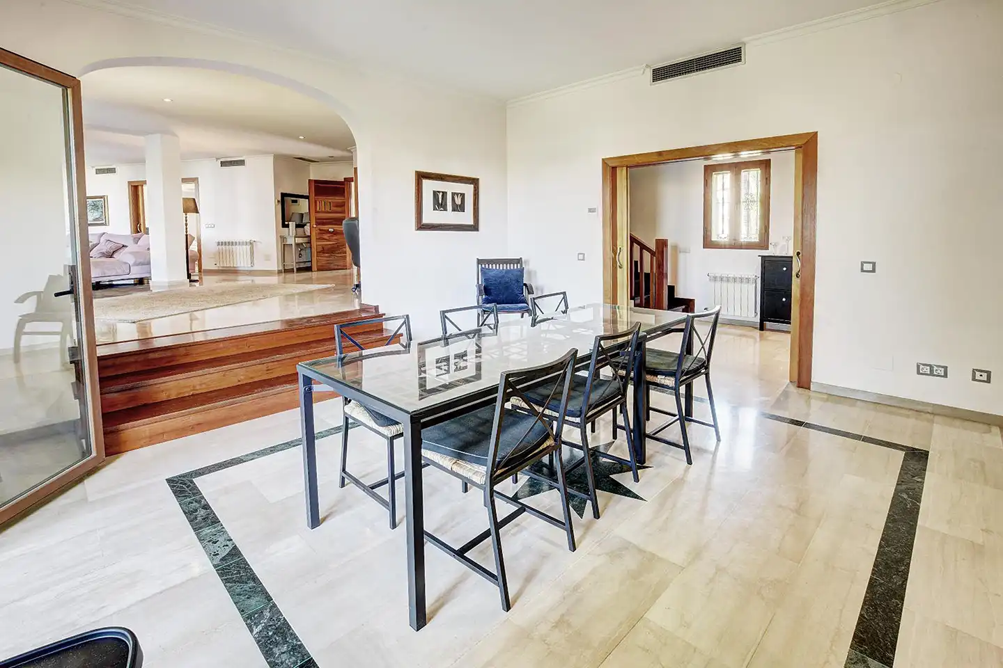 Menjador de Casa o xalet en venda en Benalmádena amb Aire condicionat, Jardí privat i Terrassa