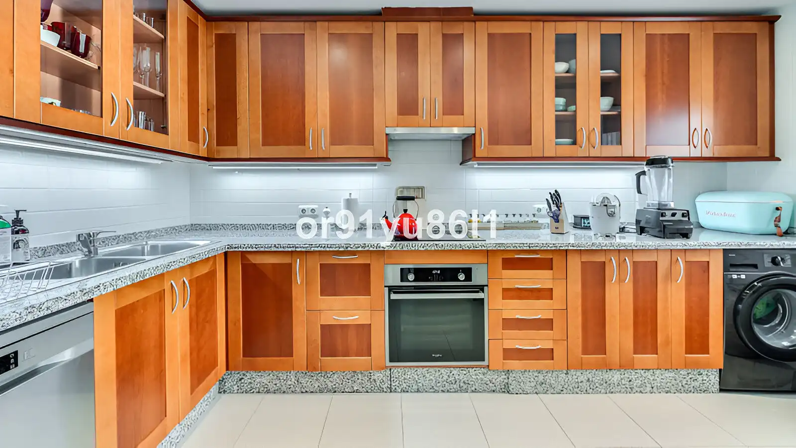 Cocina de Casa adosada en venta en Istán con Aire acondicionado, Calefacción y Jardín privado