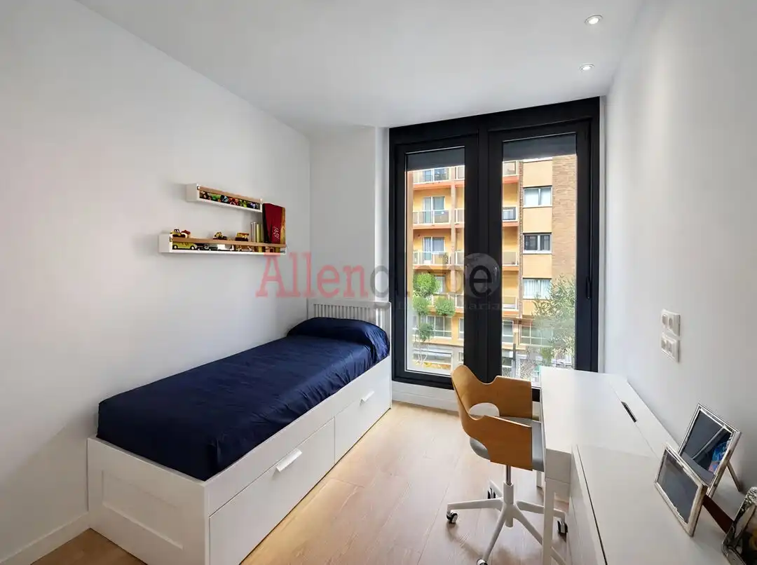 Schlafzimmer von Wohnung zum Verkauf in Oviedo  mit Heizung und Parkett