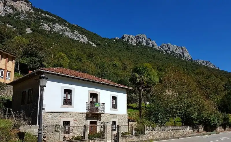 Houses for sale in Trescares, Peñamellera Alta