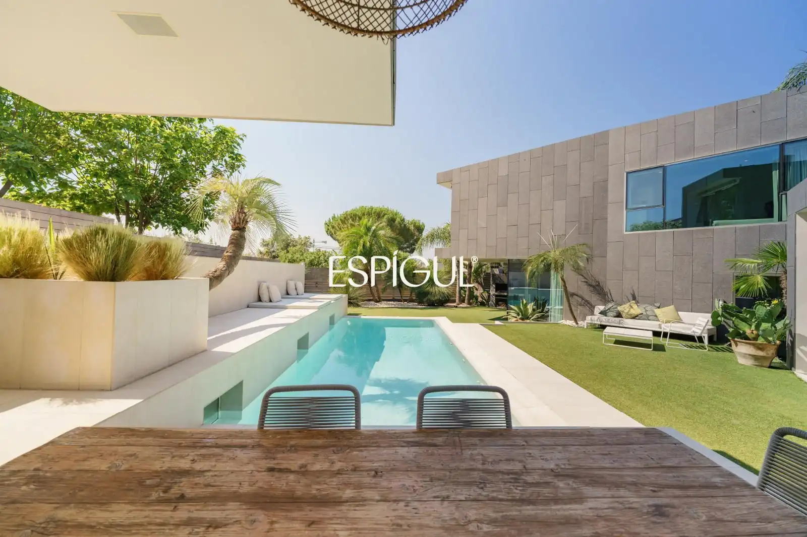 Piscina de Casa o xalet en venda en Sant Cugat del Vallès amb Aire condicionat, Calefacció i Terrassa
