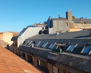 Vista exterior de Àtic en venda en Segovia Capital amb Aire condicionat