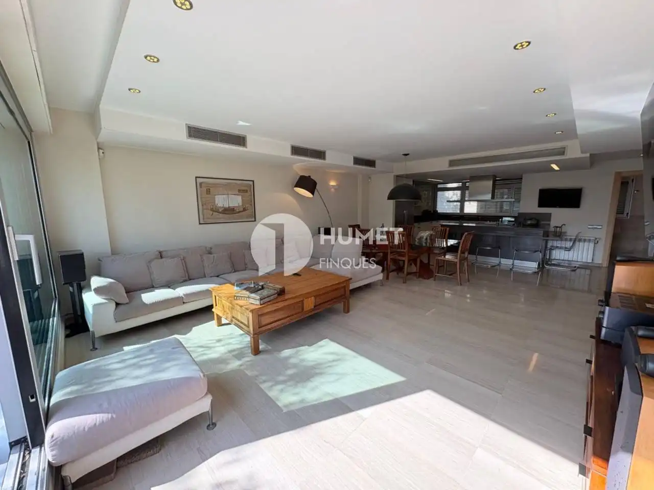 Sala de estar de Casa o chalet en venta en Barcelona con Aire acondicionado, Calefacción y Jardín privado