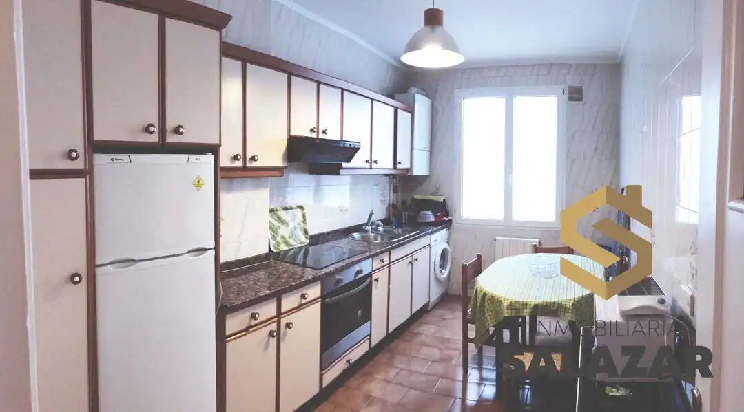 Cocina de Piso de alquiler en Bilbao  con Calefacción