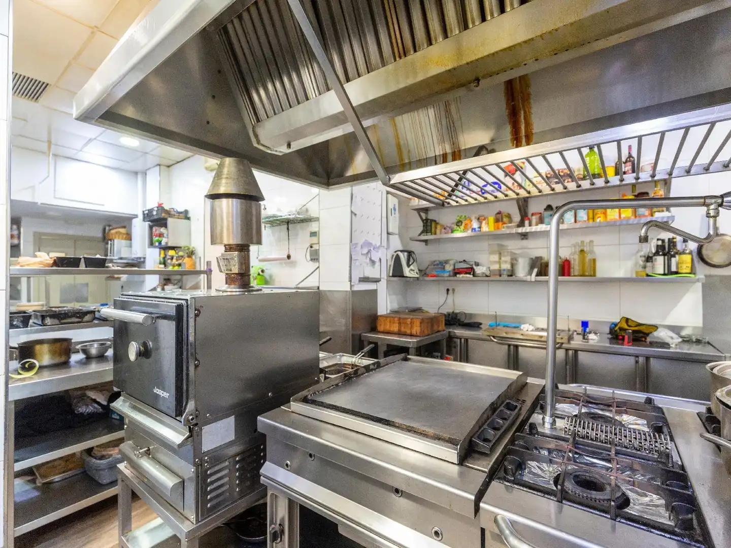 Cocina de Local en venta en Madrid