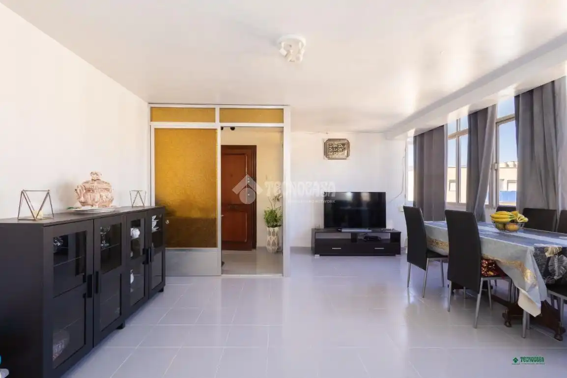 Sala de estar de Piso en venta en Almería