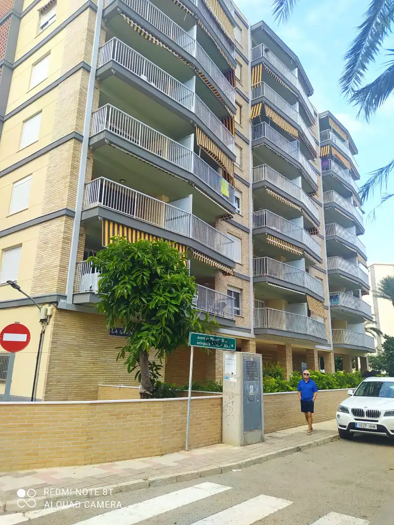 Vista exterior de Pis en venda en Sueca amb Aire condicionat, Terrassa i Traster