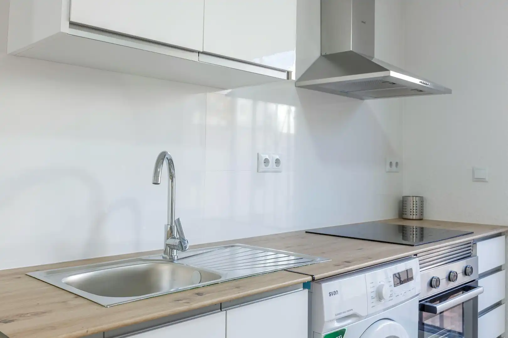 Kitchen of Flat for share in Valencia  with Washing machine