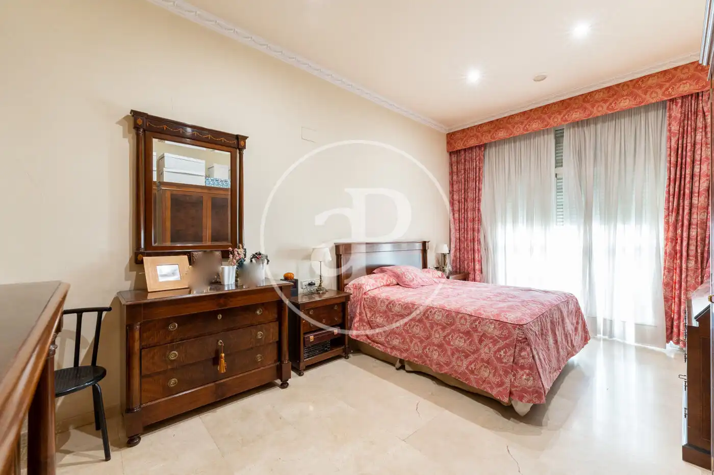 Habitación de Piso en venta en Valencia con Aire acondicionado, Calefacción y Balcón