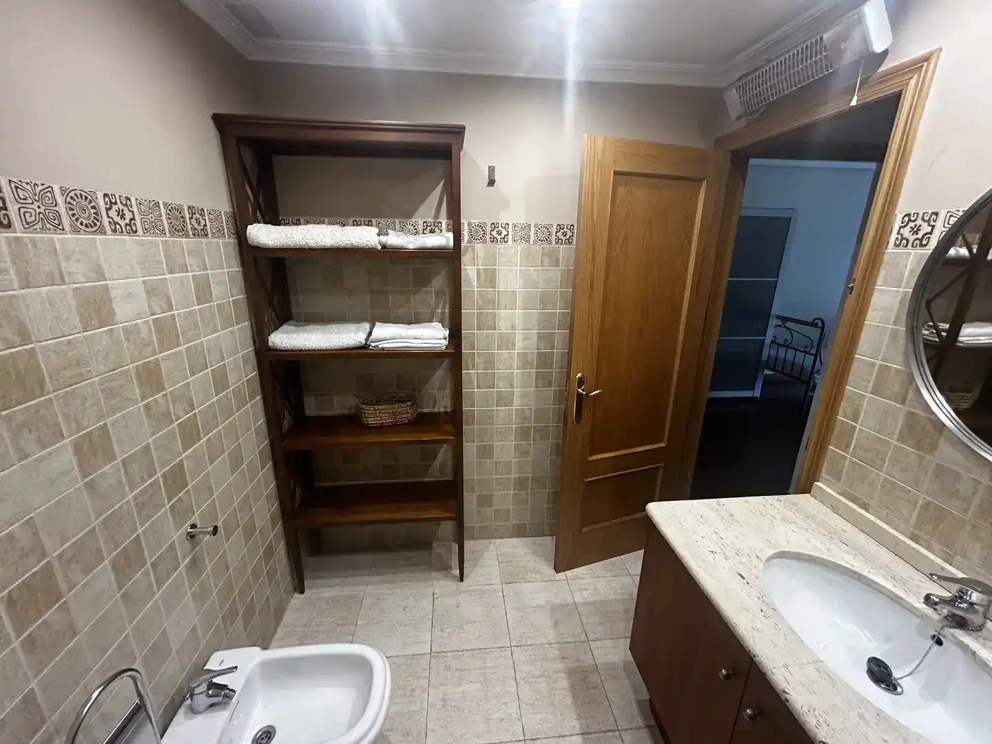Baño de Piso para compartir en Murcia con Aire acondicionado, Parquet y Amueblado