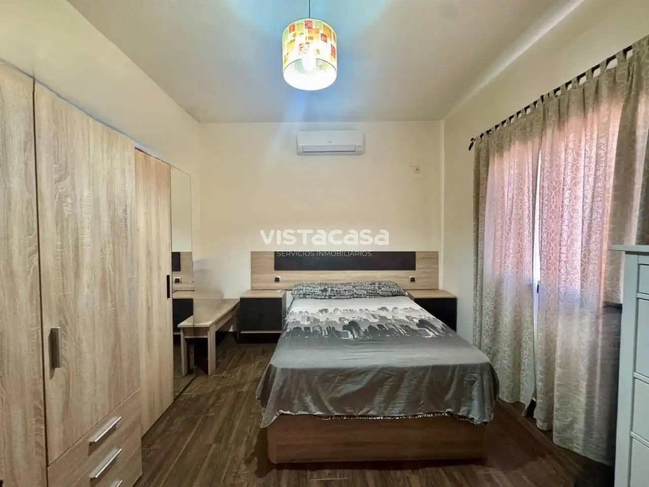 Habitación de Casa o chalet en venta en Mairena del Alcor con Aire acondicionado, Calefacción y Jardín privado