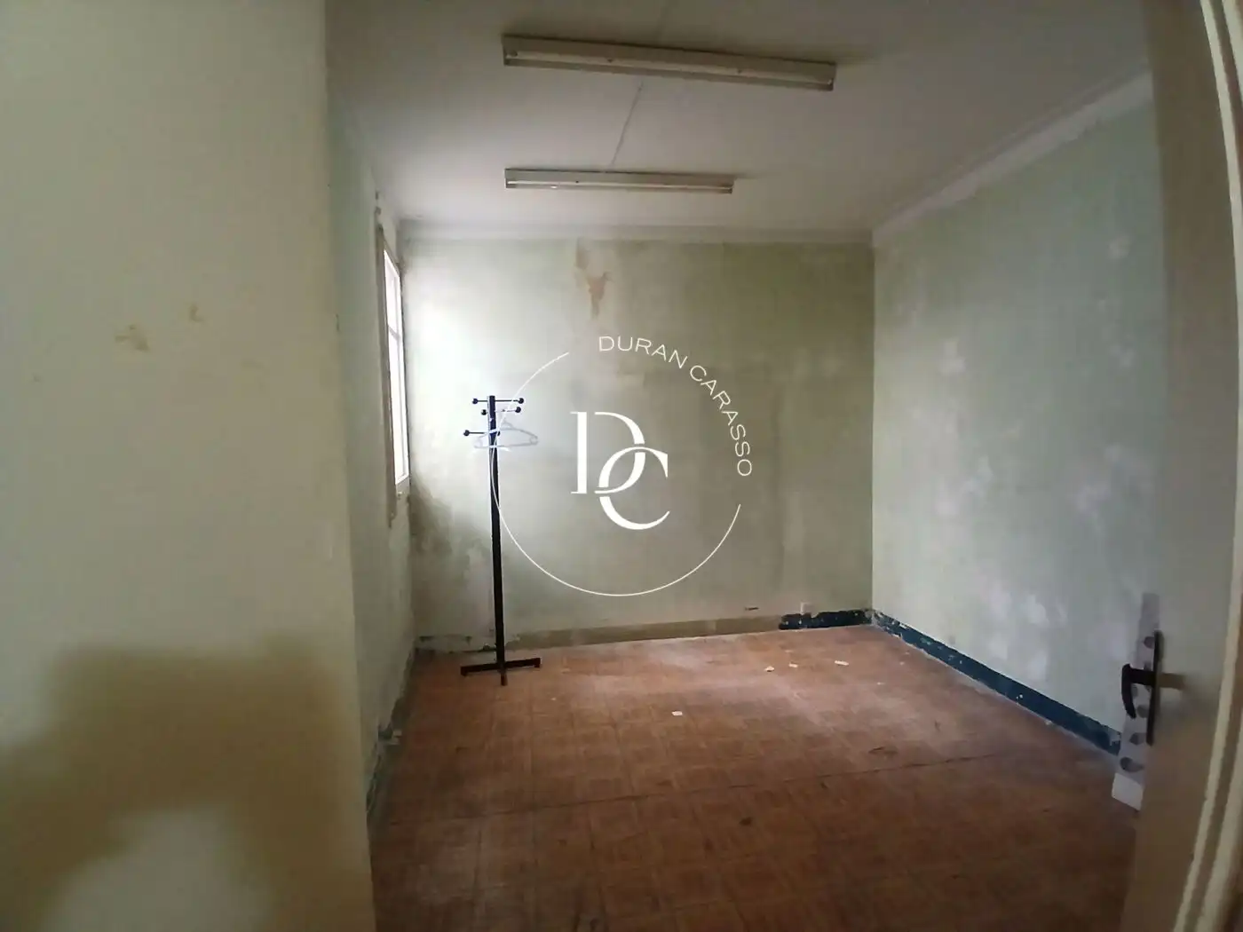 Local en venta en Gràcia