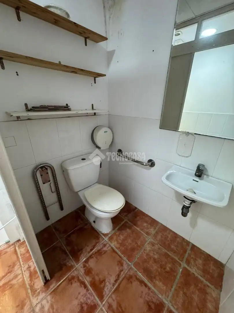 Baño de Local en venta en El Puerto de Santa María