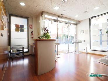 Business premises for sale in Calle Sant Josep de Calassanç
