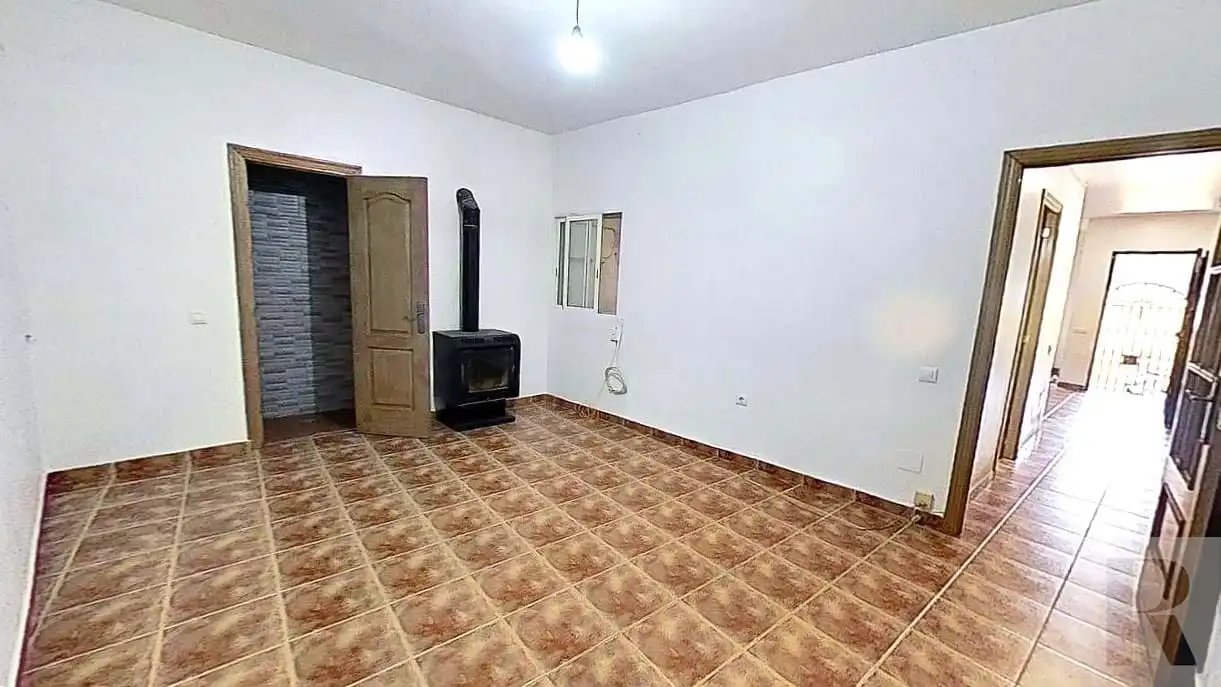 Detached homes for sale in Algeciras  with Terrace and Storage room
