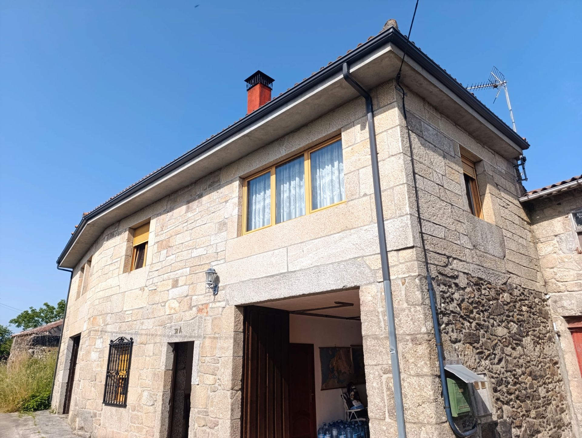 Vista exterior de Finca rústica en venda en O Saviñao  amb Calefacció, Jardí privat i Parquet
