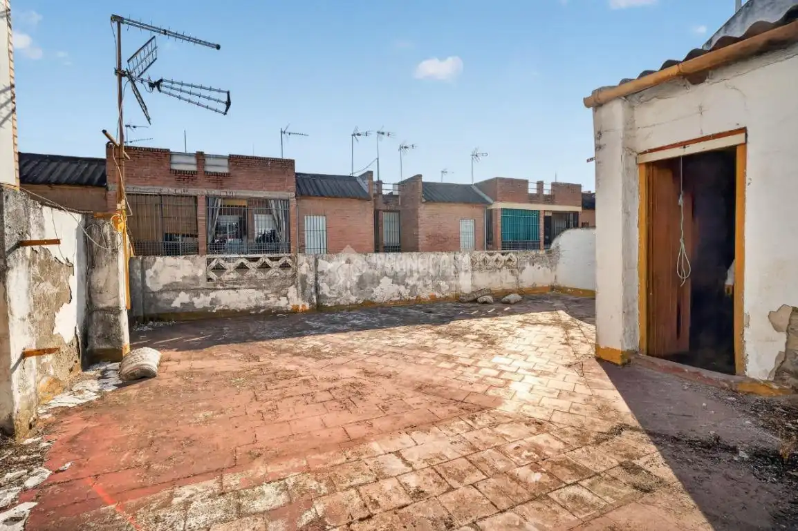 Vista exterior de Casa adosada en venda en Córdoba
