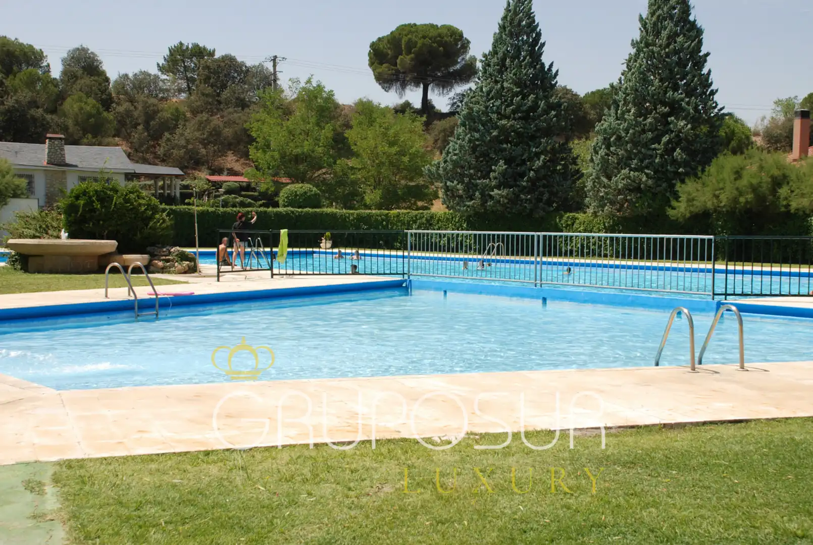 Piscina de Casa o xalet en venda en Valladolid amb Calefacció, Jardí privat i Terrassa