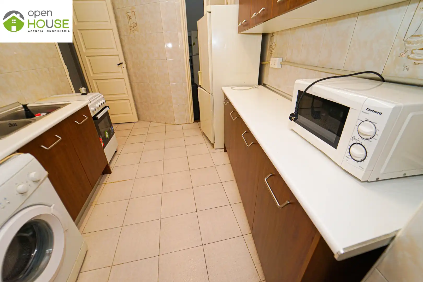 Kitchen of Flat for rent in Granada  with Furnished, Washing machine and Microwave