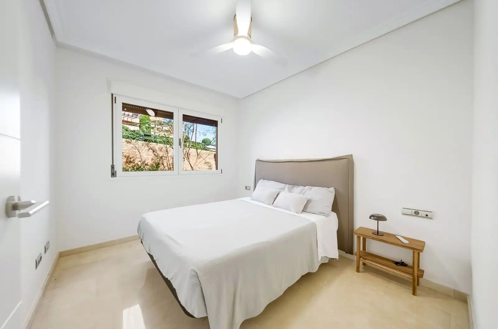 Apartamento con ascensor en venta en Calle Casares Golf Garden 79, imagen 8