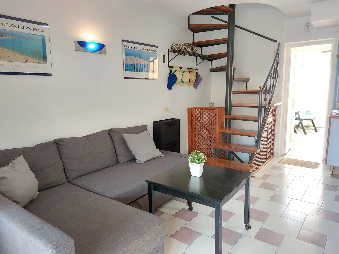 Wohnzimmer von Maisonette zur Miete in San Bartolomé de Tirajana mit Klimaanlage, Privatgarten und Terrasse