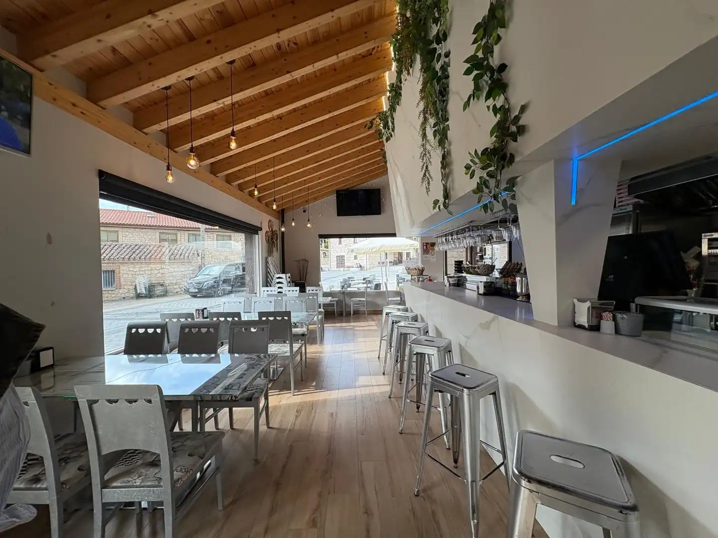 Commercial properties for sale in Castrillo del Val  with Furnished