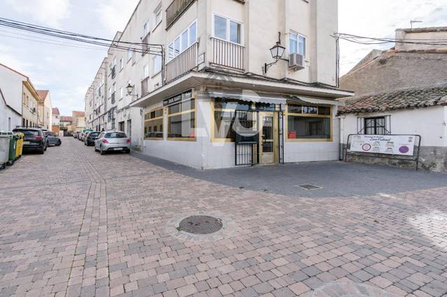 Local comercial en Alquiler en mayor en Talamanca de Jarama
