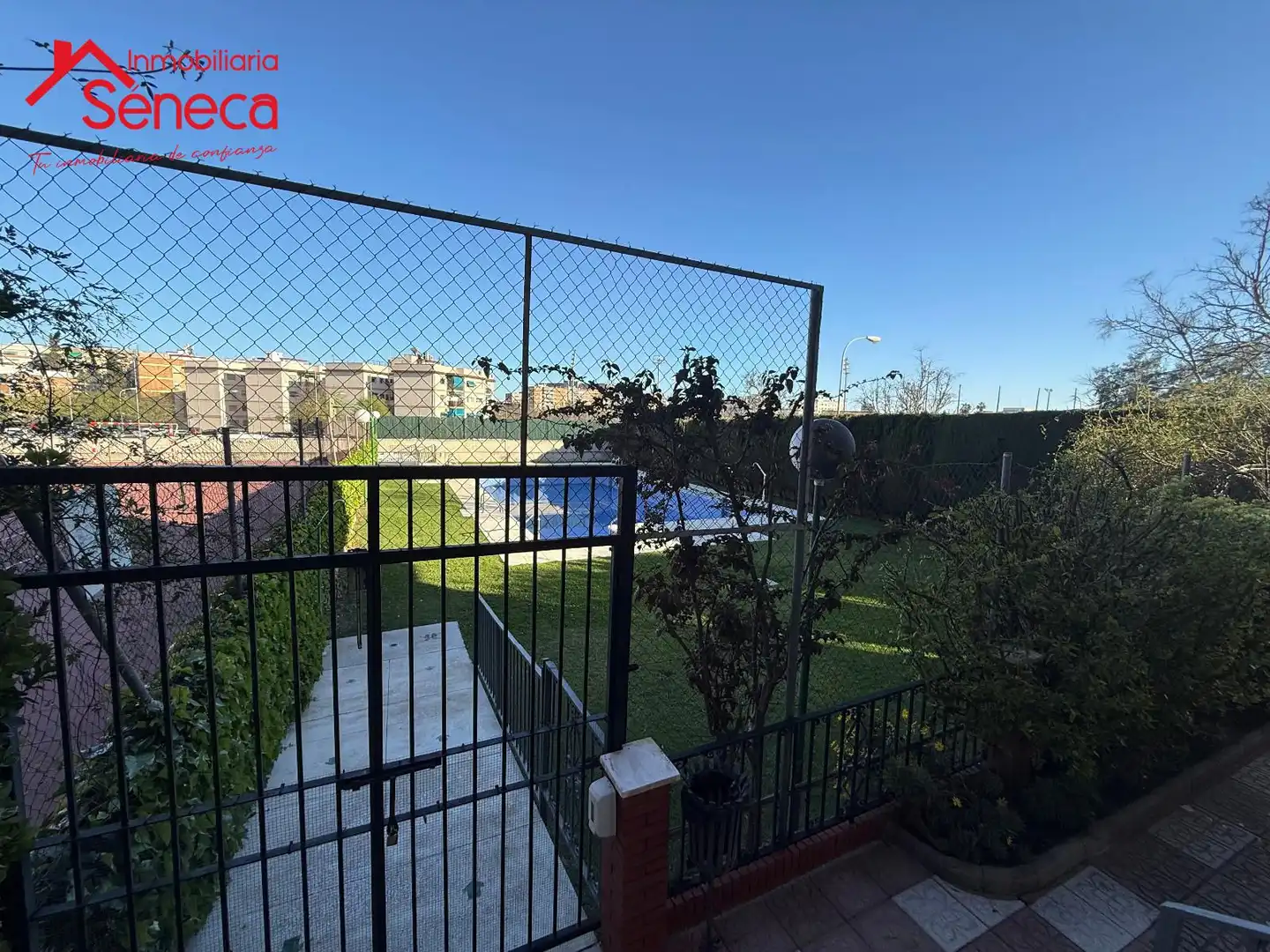 Jardí de Àtic en venda en Córdoba amb Calefacció, Terrassa i Piscina