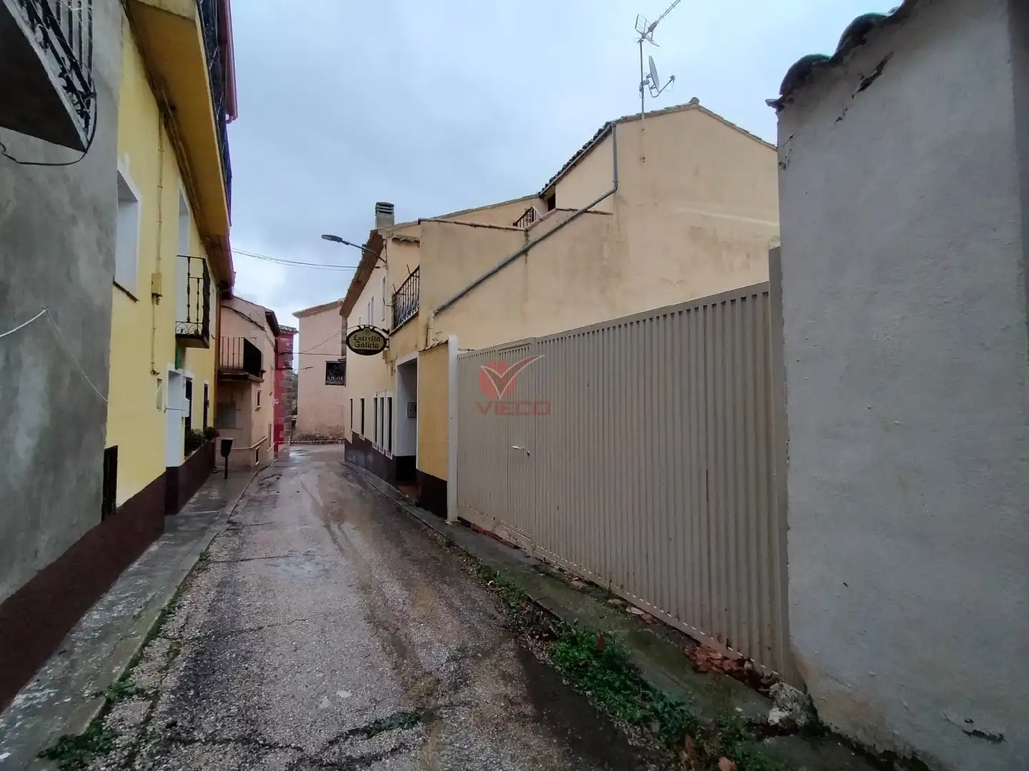 Vista exterior de Local de alquiler en Huete