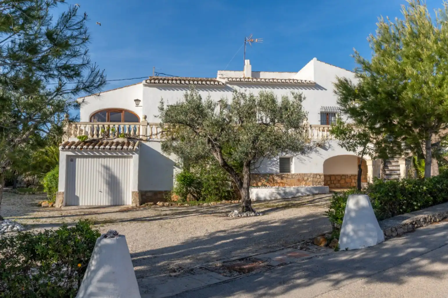 Exterior view of Houses for sale in Jávea / Xàbia  with Air Conditioner, Heating and Private garden