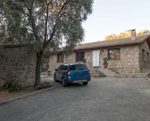 Vista exterior de Casa o xalet en venda en Ituero y Lama amb Calefacció, Jardí privat i Terrassa