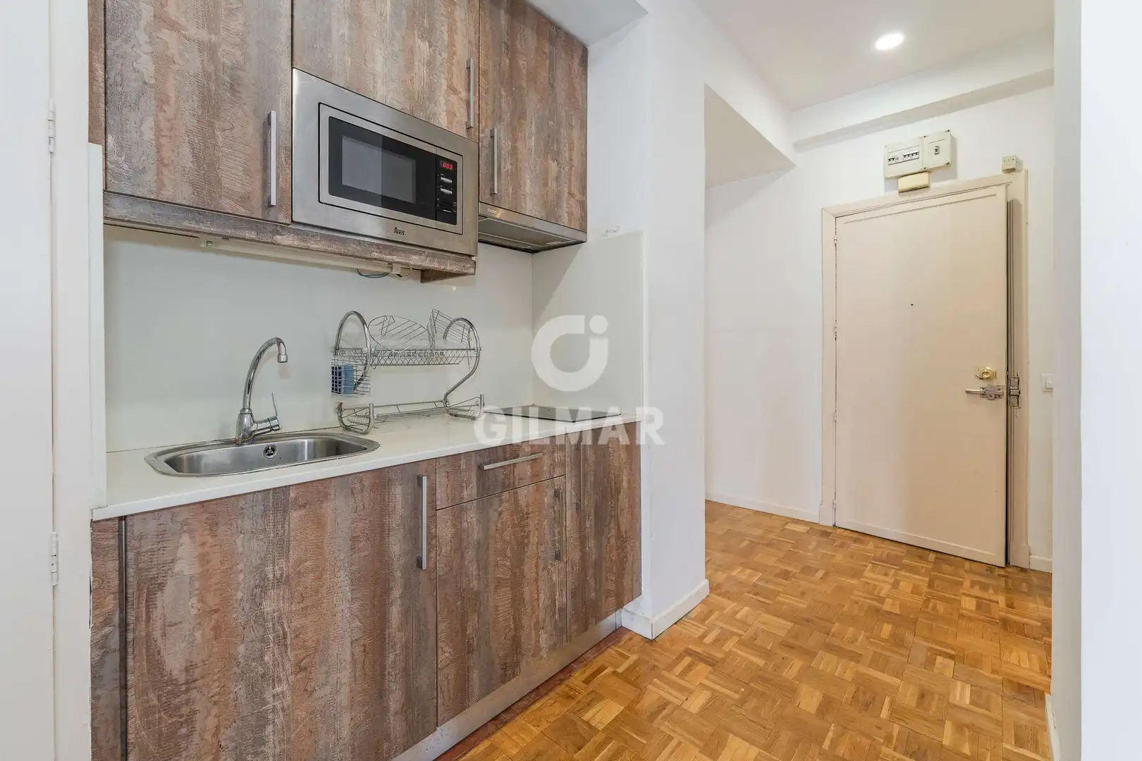 Cocina de Piso en venta en Madrid con Calefacción, Piscina y Balcón